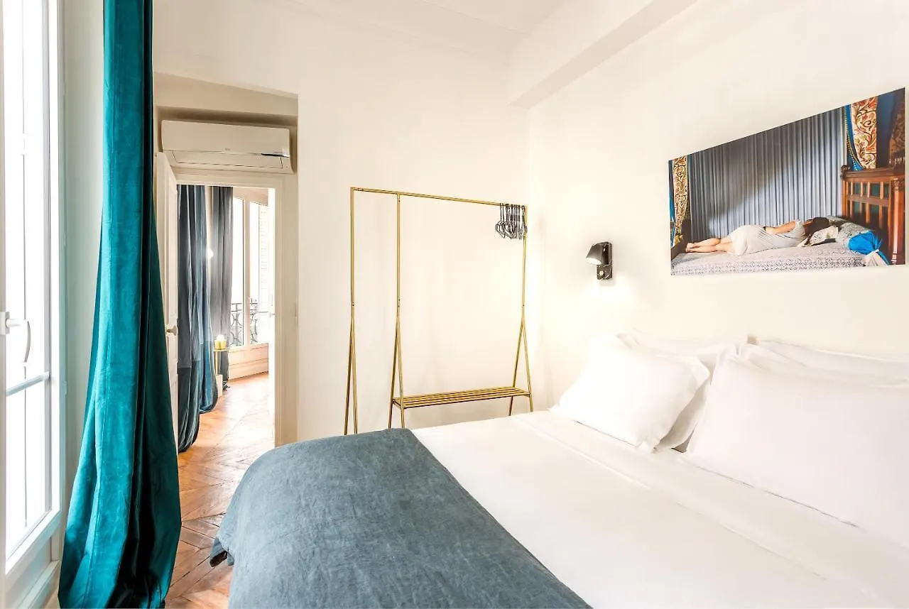 Opera Quatre Septembre Appartement Parijs